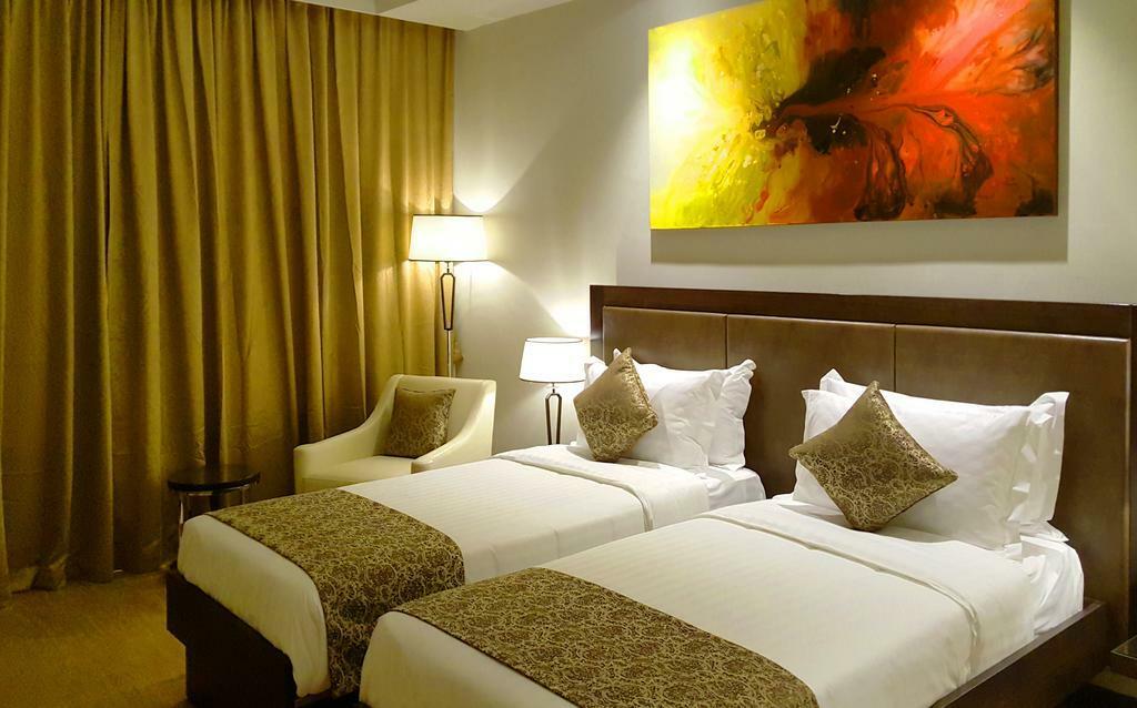 Doubletree By Hilton Nairobi Hotel Buitenkant foto
